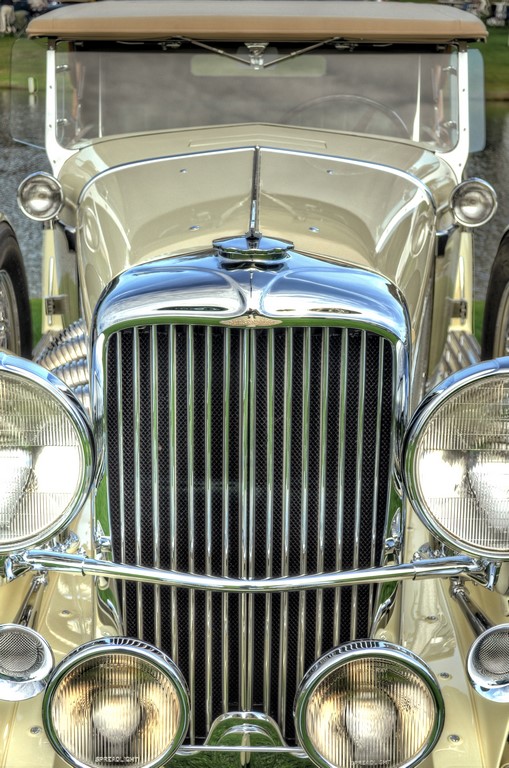 1931 Duesenberg Derham Tourster Grille