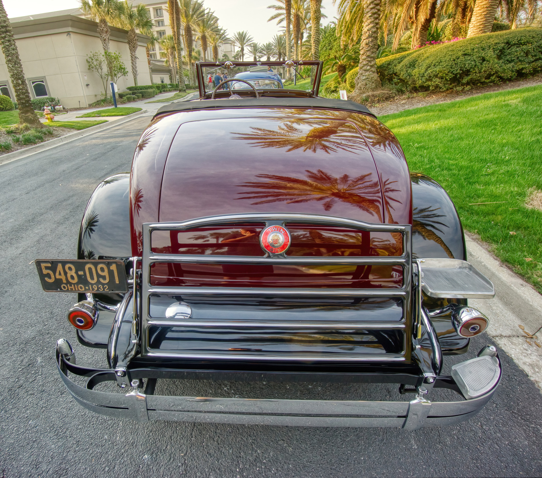 1932 Packard Twin Six 905 Coupe Roadster Trunk view