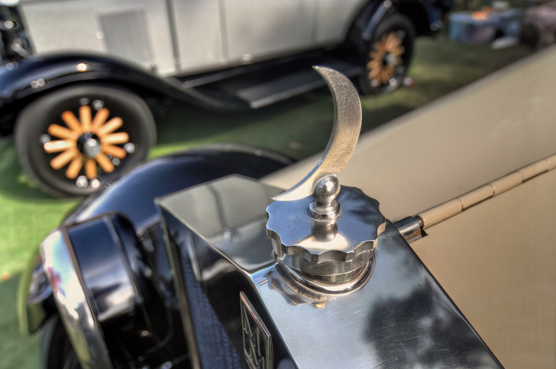 1922 Moon Six 40 Touring Hood Ornament