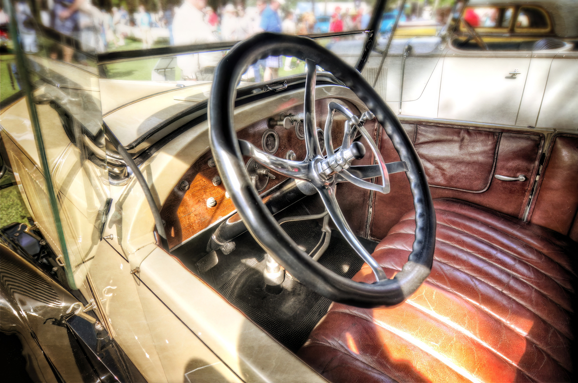 1922 Moon Six 40 Touring Interior